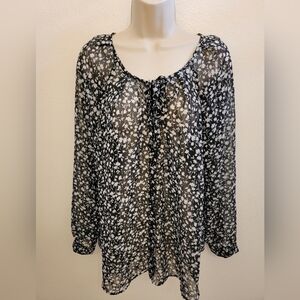 EUC Old Navy Floral Long Sleeve Maternity Blouse